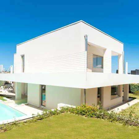 New Stunning With Parking &pool! Apartamento Olbia