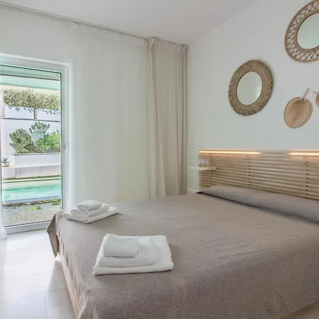 Apartamento New Stunning With Parking &pool! Olbia